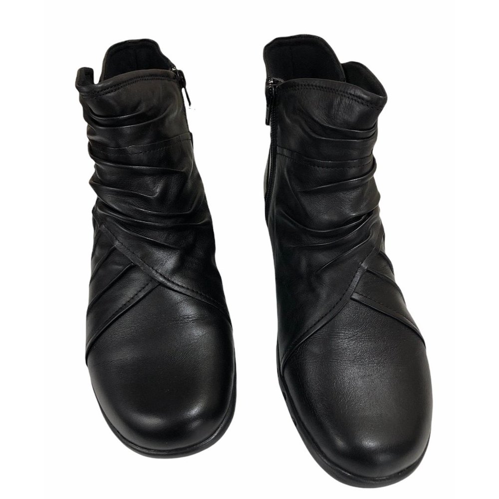 Cobb Hill Pandora Black Leather Ankle Boots 10W
